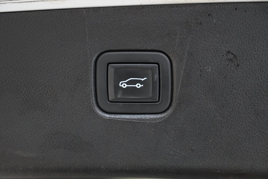 Used 2021 Chevrolet Blazer RS w/ Enhanced Convenience Package image 11