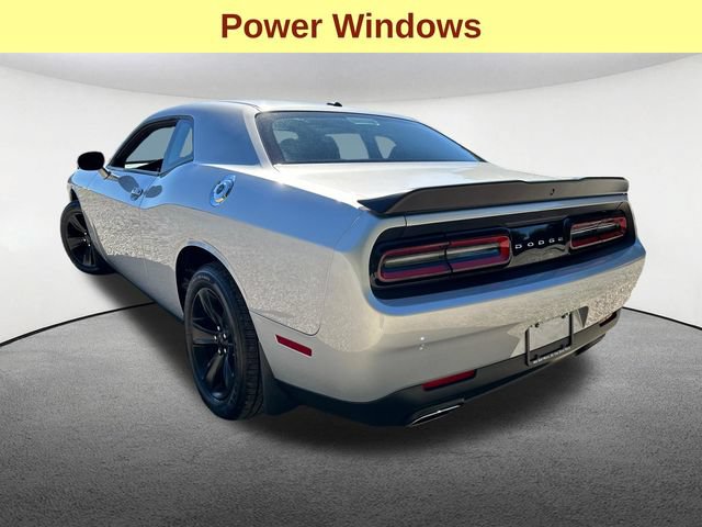 Used 2023 Dodge Challenger SXT RWD image 10