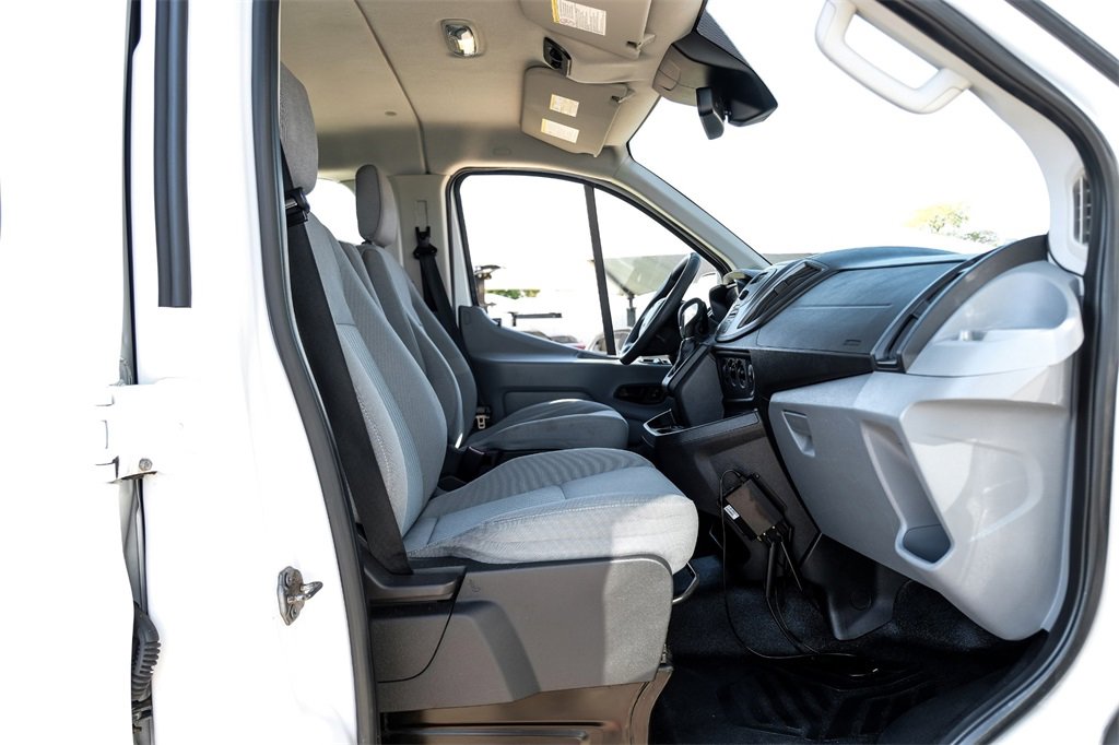 Used 2016 Ford Transit 350 XL image 29