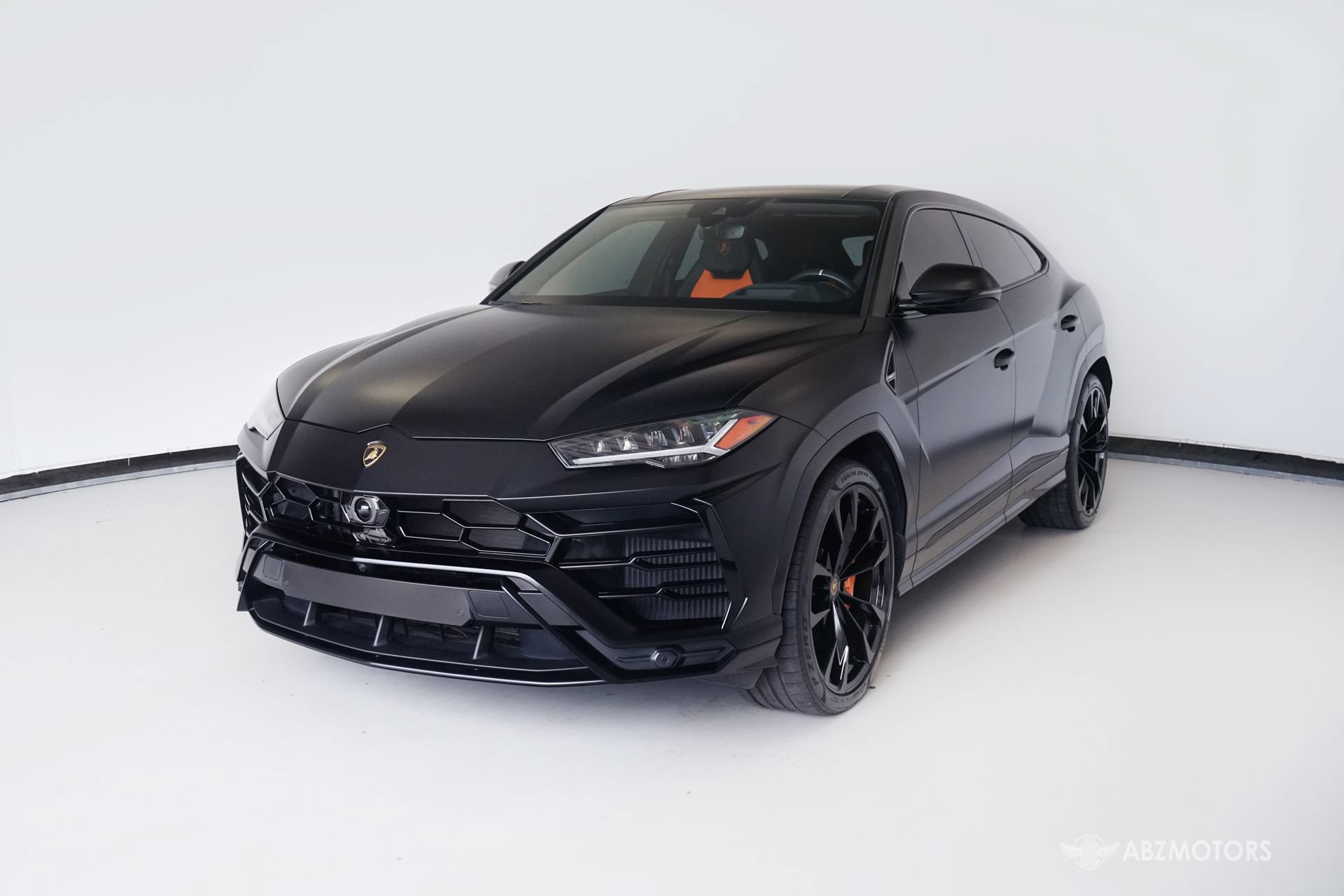 Used 2022 Lamborghini Urus AWD/4WD image 2