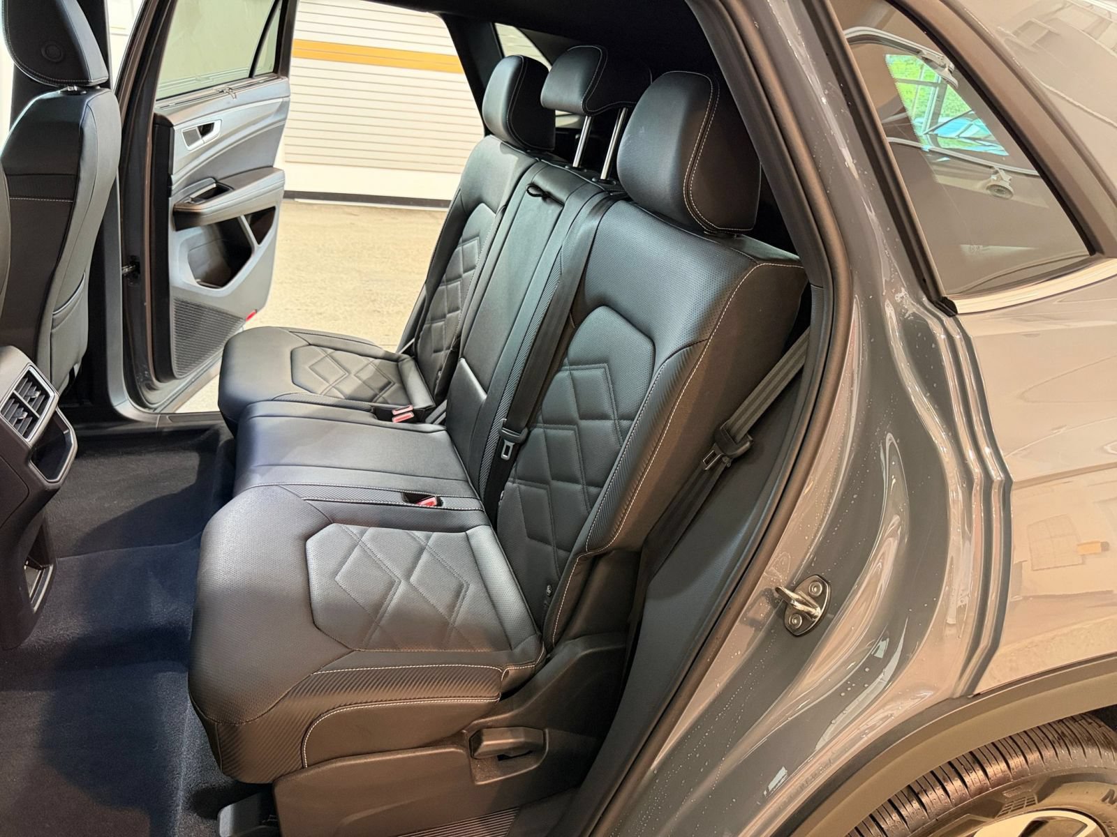 Used 2026 Volkswagen Atlas Cross Sport SE AWD/4WD image 41