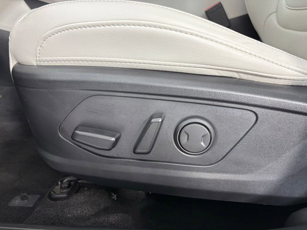 Used 2023 Hyundai Tucson SEL w/ Convenience Package image 13