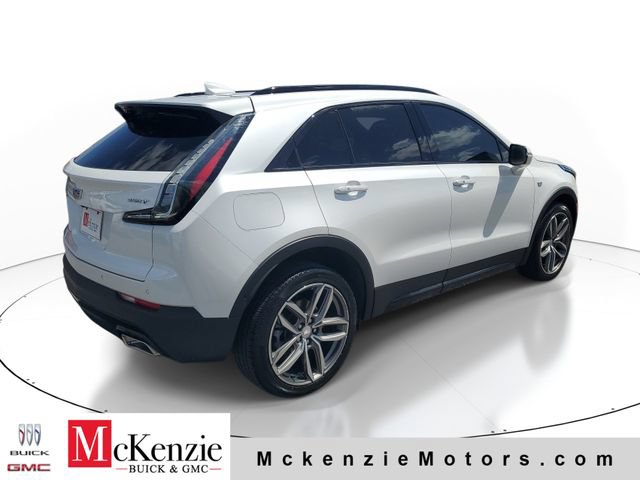 Used 2022 Cadillac XT4 Sport w/ Comfort Package FWD image 4