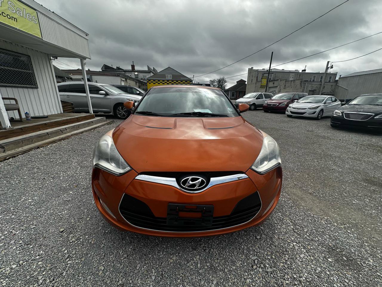 Used 2012 Hyundai Veloster w/ Style Pkg image 8