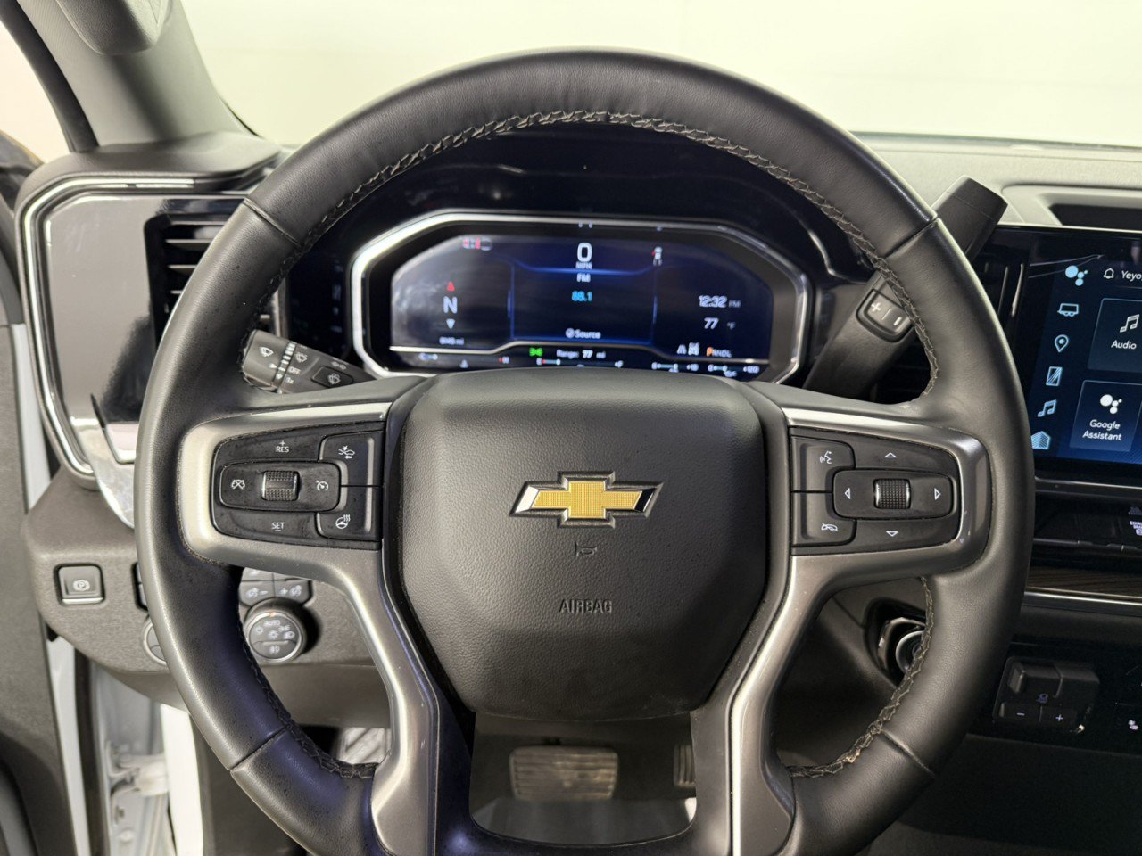 Used 2025 Chevrolet Silverado 3500 LT AWD/4WD image 22