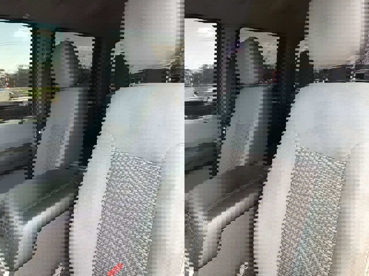 Used 2015 Ford F250 XLT w/ XLT Premium Package image 21