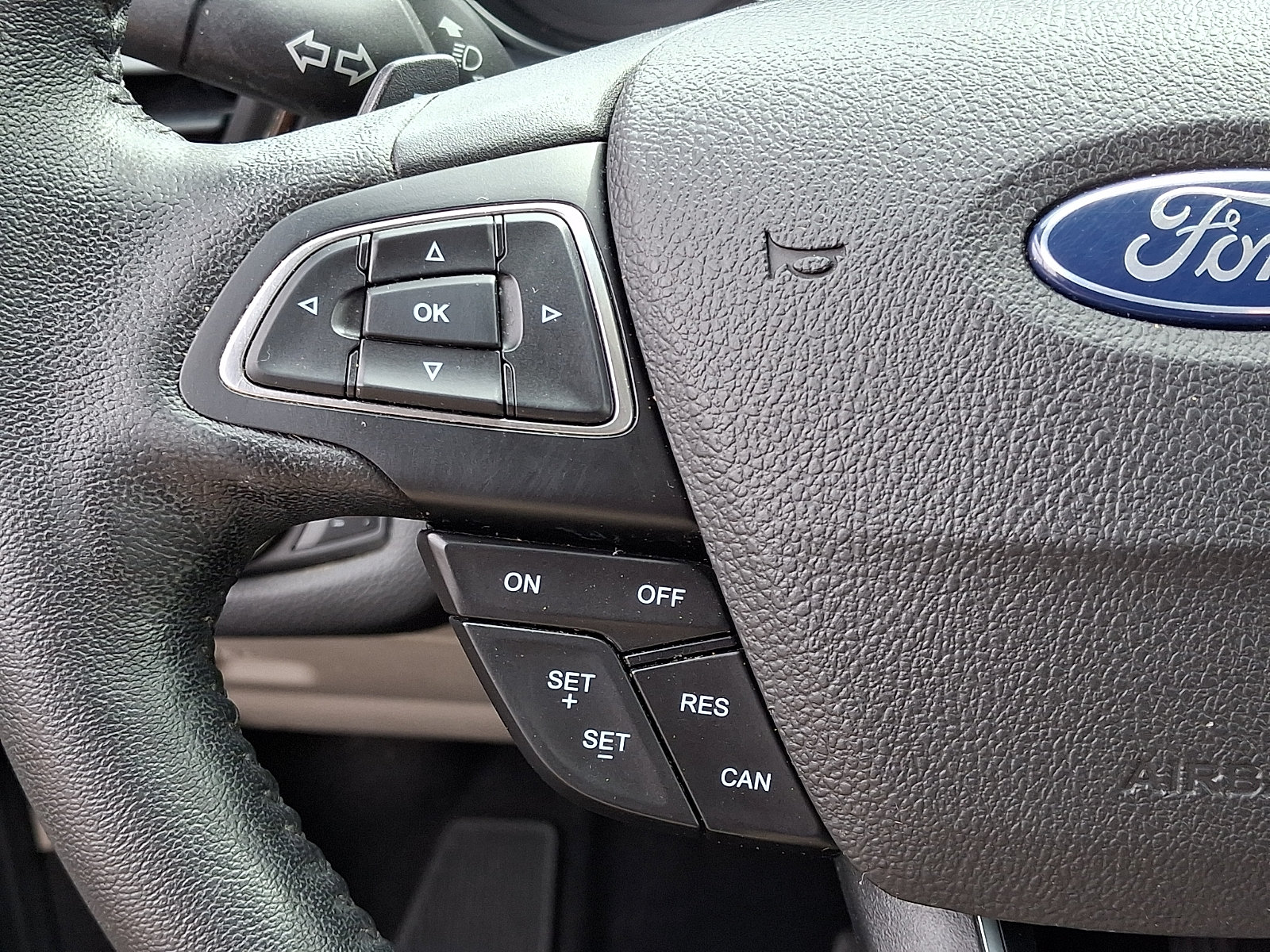 Used 2017 Ford Escape Titanium AWD/4WD image 23