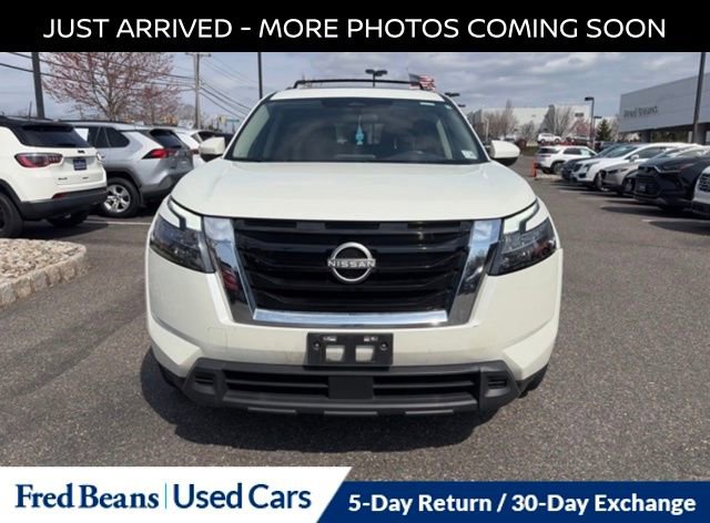 Certified 2023 Nissan Pathfinder SV w/ SV Premium Package image 2