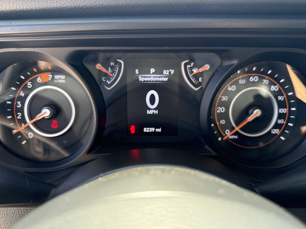Used 2025 Jeep Wrangler Sport image 17
