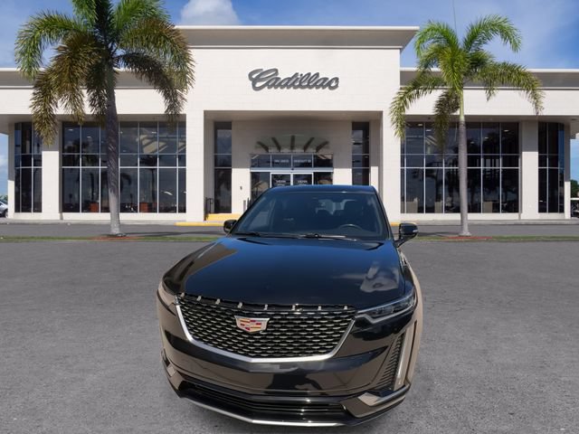 Used 2023 Cadillac XT6 Premium Luxury FWD image 4