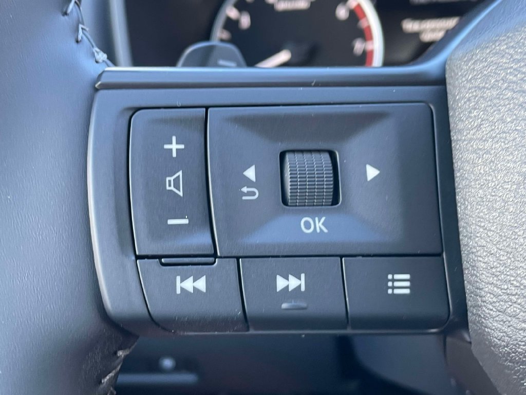 New 2027 Nissan Rogue SV FWD image 30
