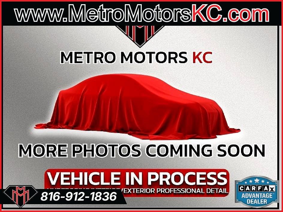 Used 2016 Ford Focus SE image 2