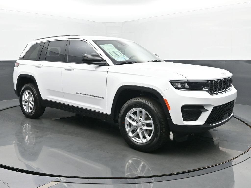 New 2025 Jeep Grand Cherokee Laredo X w/ Luxury Tech Group I image 5