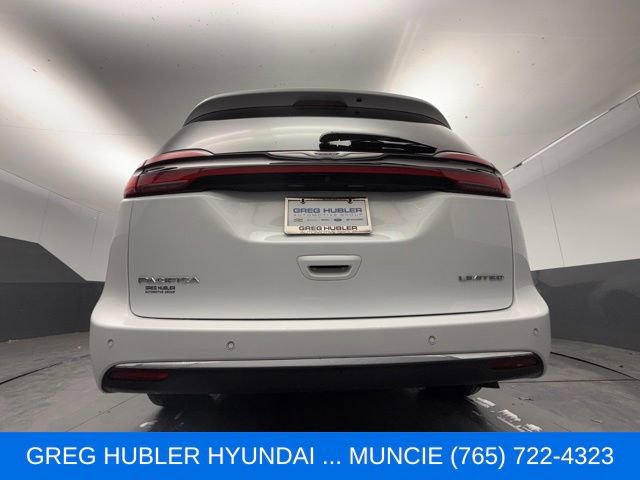 Used 2022 Chrysler Pacifica Limited FWD image 21