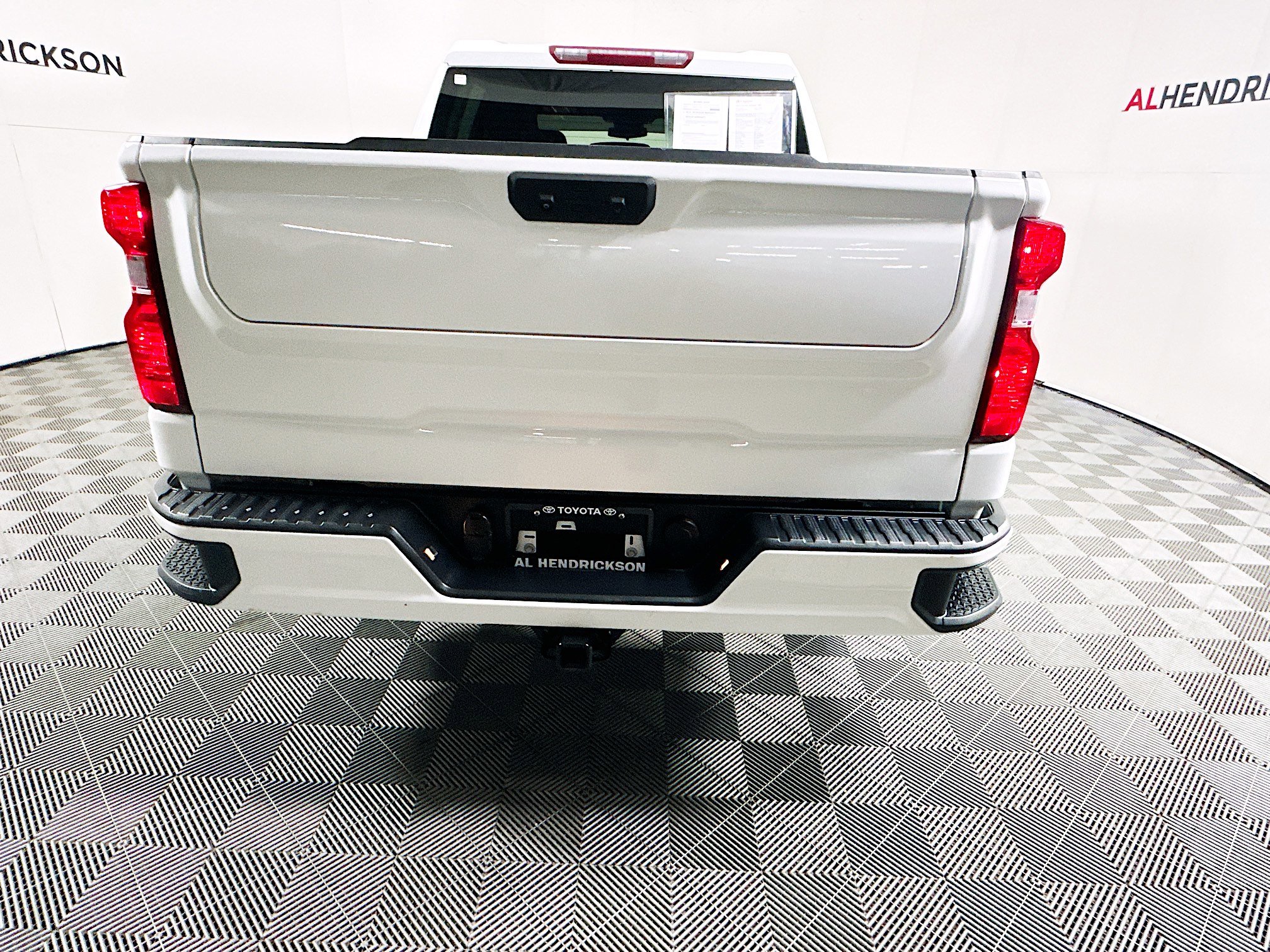 Used 2023 Chevrolet Silverado 1500 Custom image 30