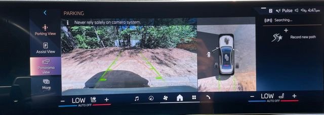 Used 2023 BMW 740i w/ Parking Assistance Package RWD image 25