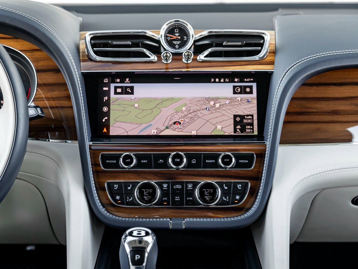 Used 2023 Bentley Bentayga Extended Wheelbase image 21