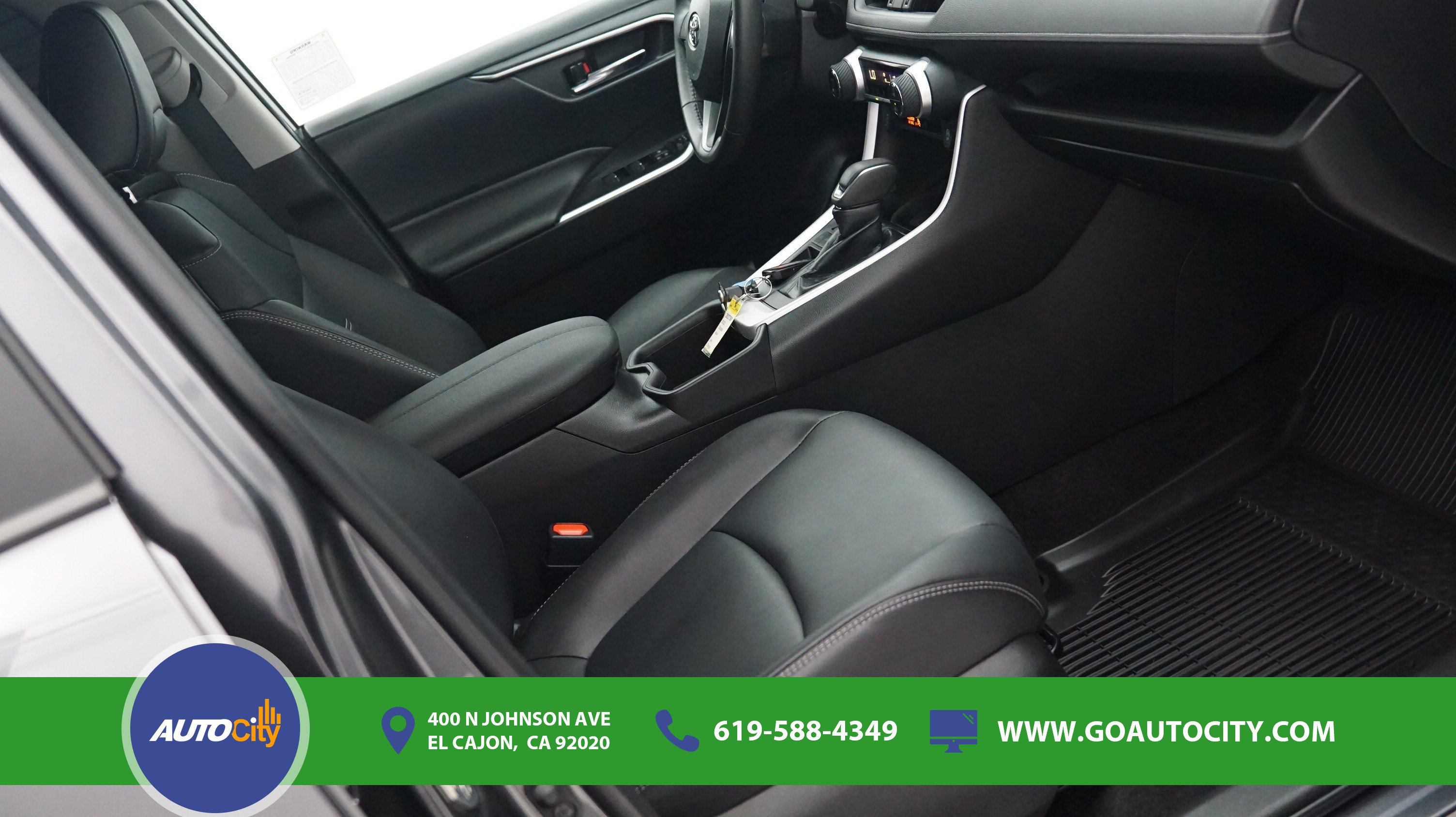 Used 2022 Toyota RAV4 XLE Premium FWD image 8