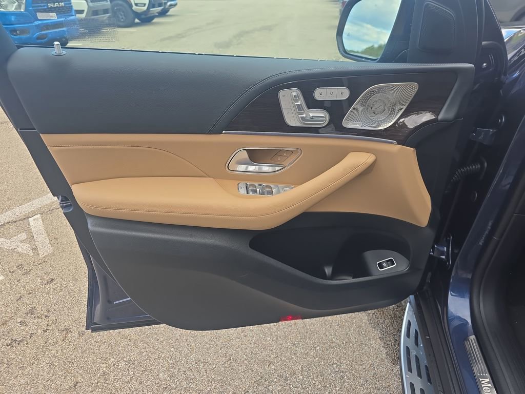 New 2026 Mercedes-Benz GLS 450 4MATIC image 10