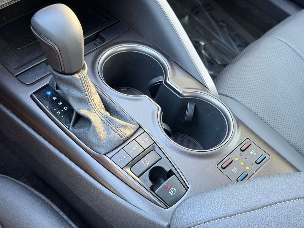 Used 2021 Toyota Camry XSE w/ Navigation Package FWD image 34