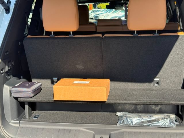 New 2026 Lexus LX 700h Luxury AWD/4WD image 30