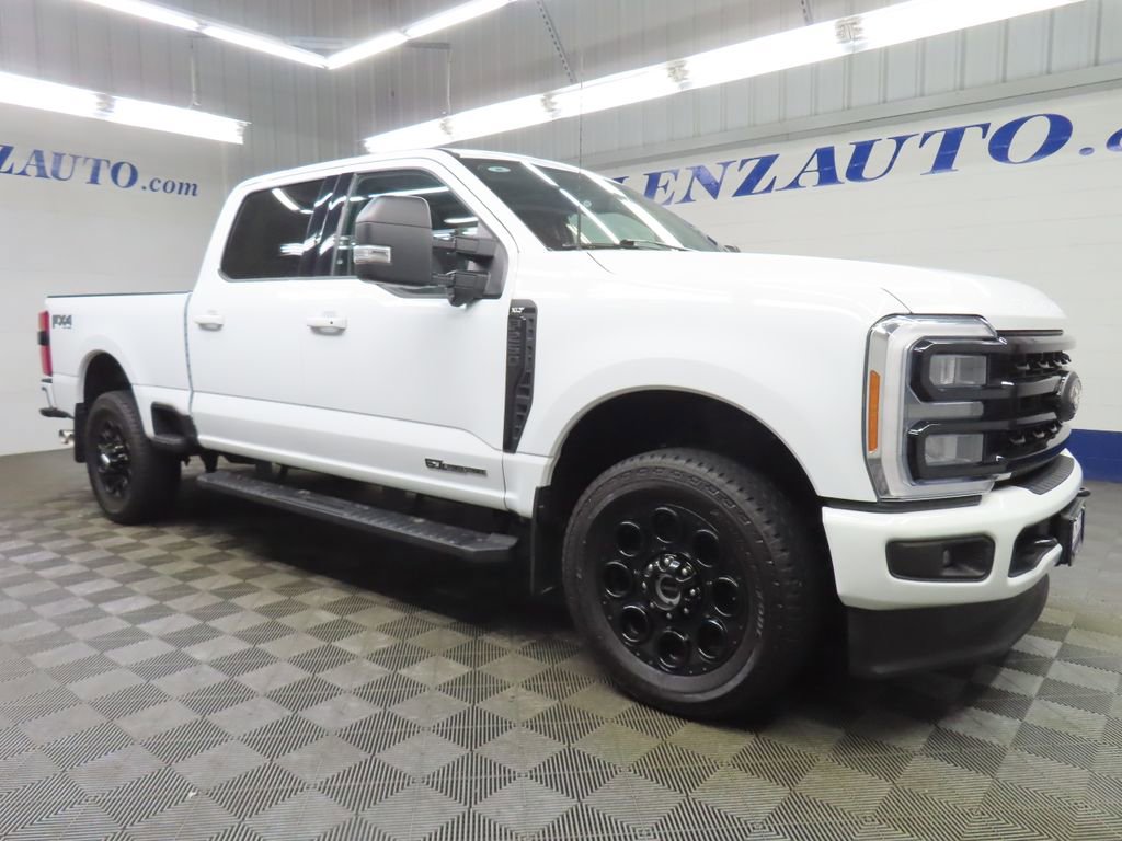 Used 2023 Ford F250 XLT w/ Black Appearance Package image 3