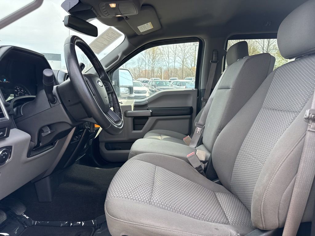 Used 2019 Ford F150 XLT w/ Equipment Group 302A Luxury image 9