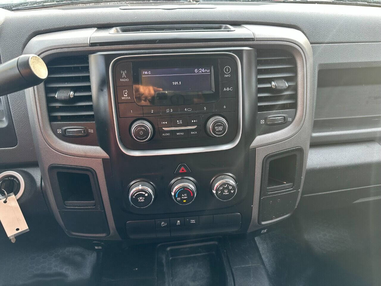 Used 2017 RAM 2500 Tradesman w/ Chrome Appearance Group image 15