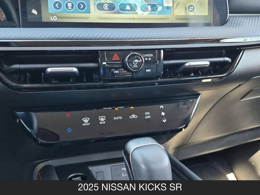 Certified 2025 Nissan Kicks SR FWD image 22