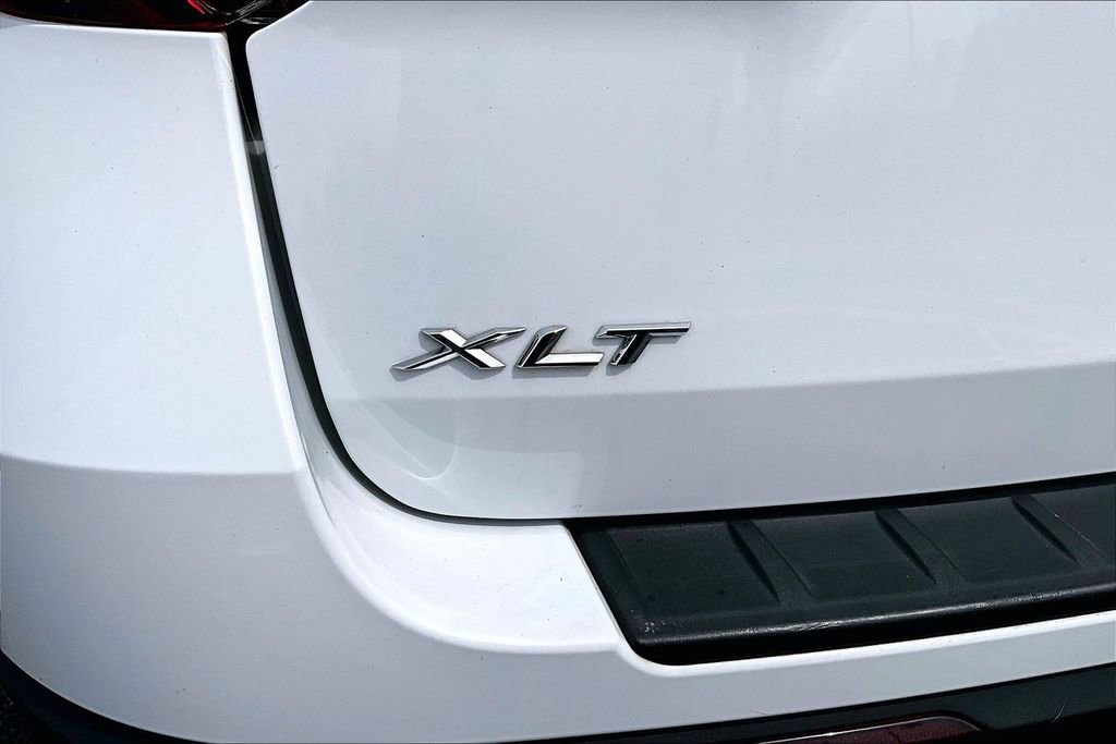 Used 2023 Ford Explorer XLT w/ Equipment Group 202A image 24