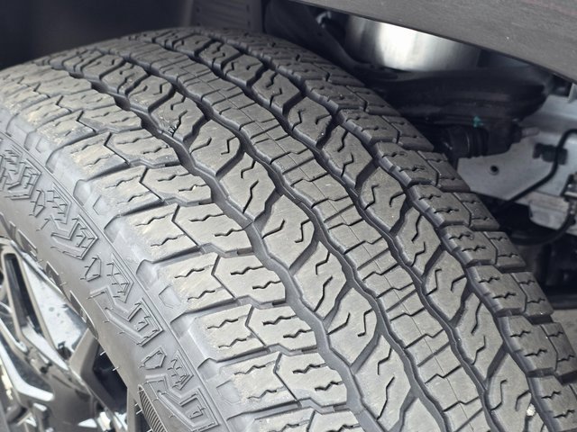 Used 2025 GMC Hummer EV 2X image 15