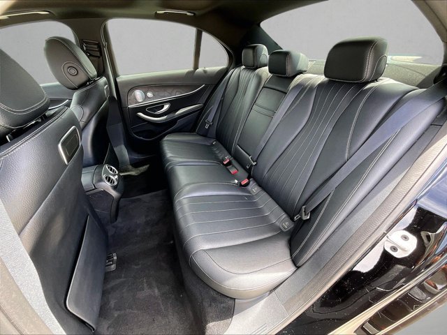 Used 2018 Mercedes-Benz E 300 image 28