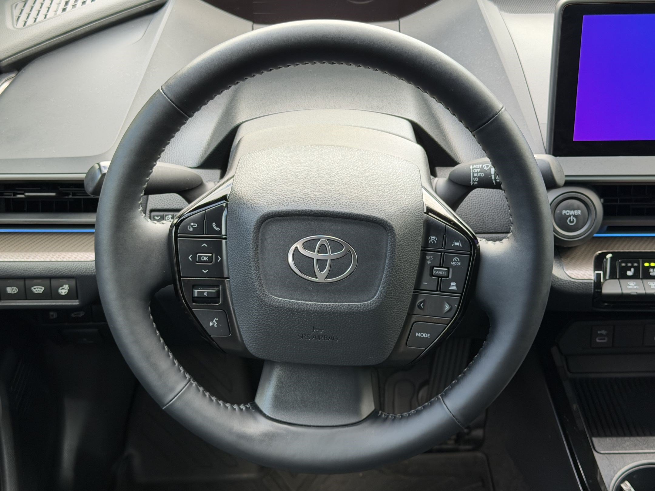 Used 2024 Toyota Prius Limited FWD image 11