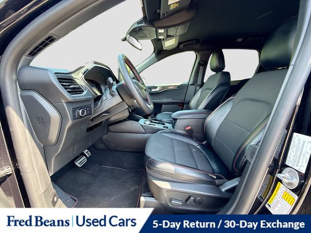 Used 2023 Ford Escape ST-Line w/ Tech Pack #1 AWD/4WD image 28