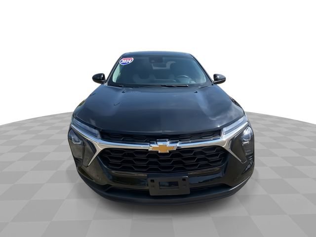 Used 2024 Chevrolet Trax LS w/ LS Convenience Package FWD image 5