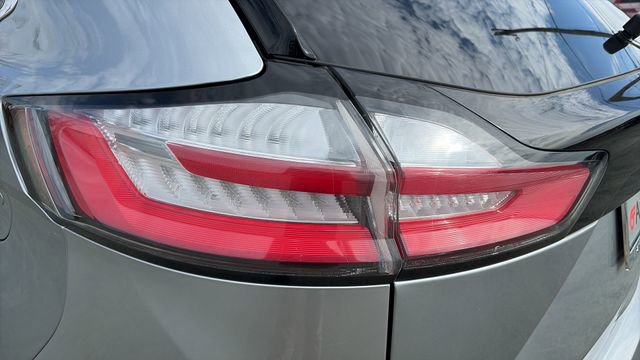 Used 2024 Ford Edge Titanium image 5