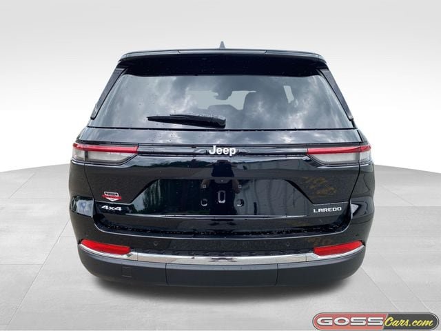 New 2026 Jeep Grand Cherokee Laredo X AWD/4WD image 4