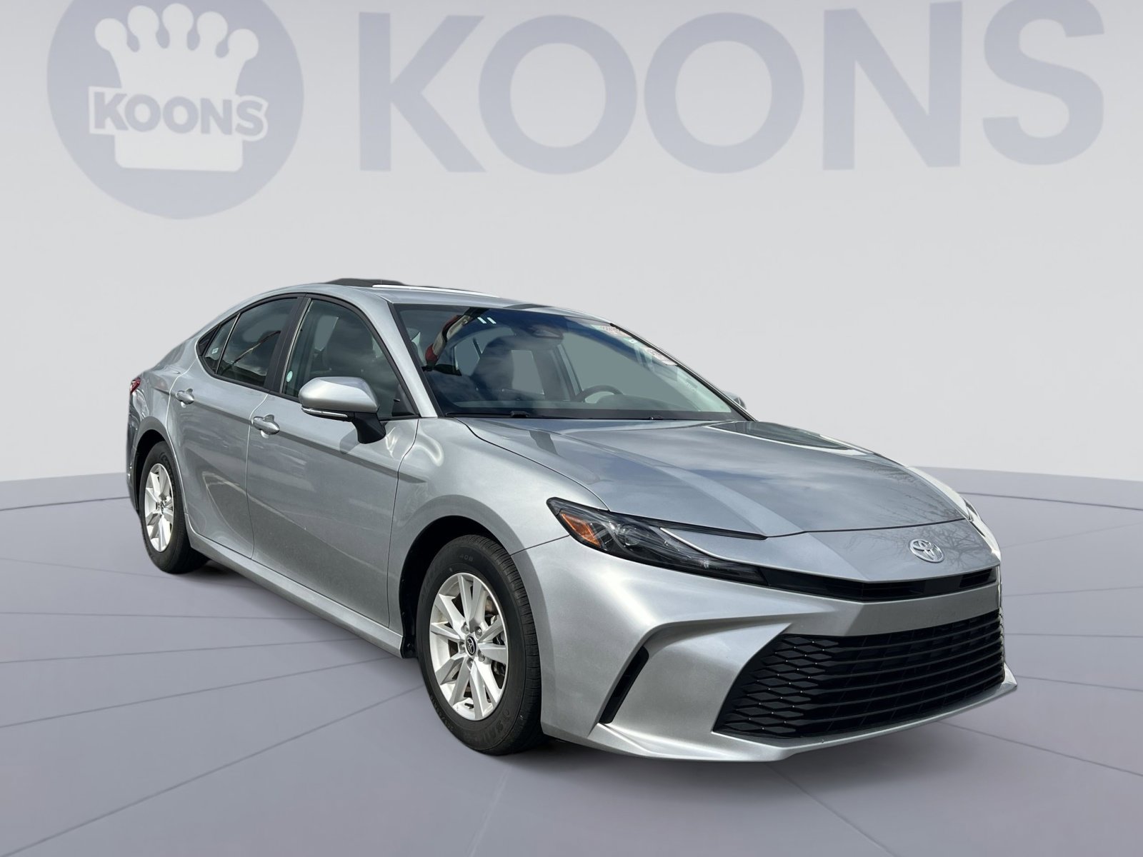 Used 2025 Toyota Camry LE image 7