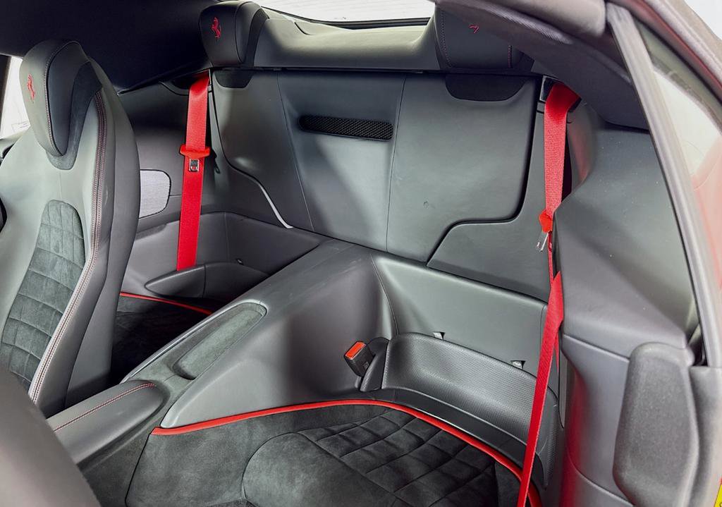 Used 2024 Ferrari Roma Spider image 10