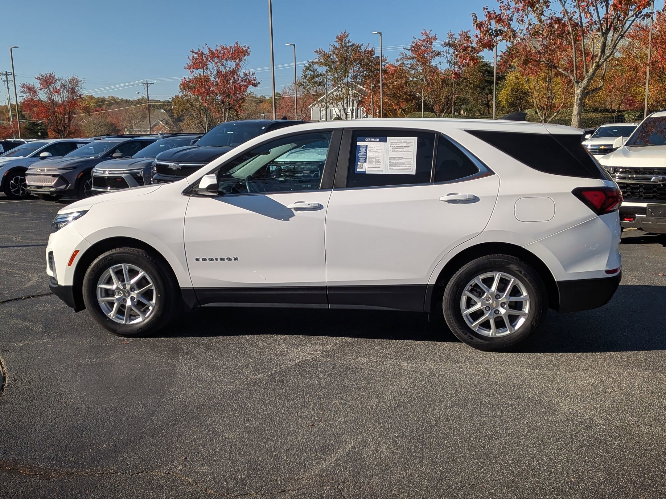 Used 2022 Chevrolet Equinox LT w/ Driver Convenience Package image 6