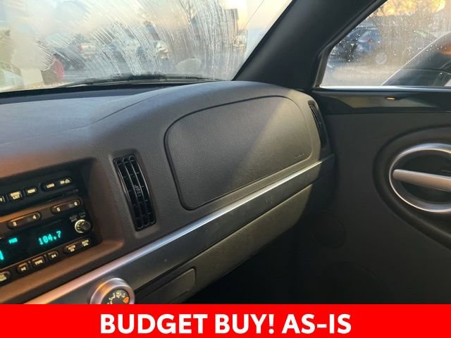 Used 2005 Chevrolet SSR w/ Preferred Equipment Group RWD image 21