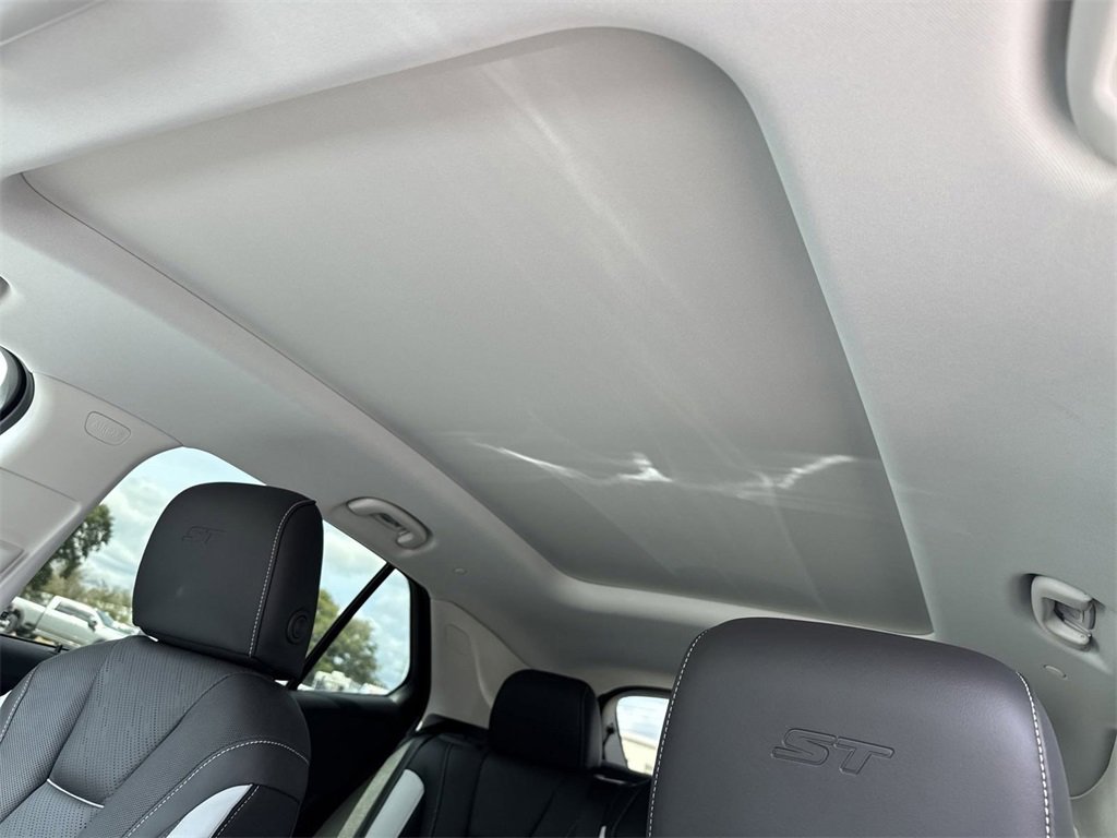 New 2025 Buick Envision Sport Touring image 26