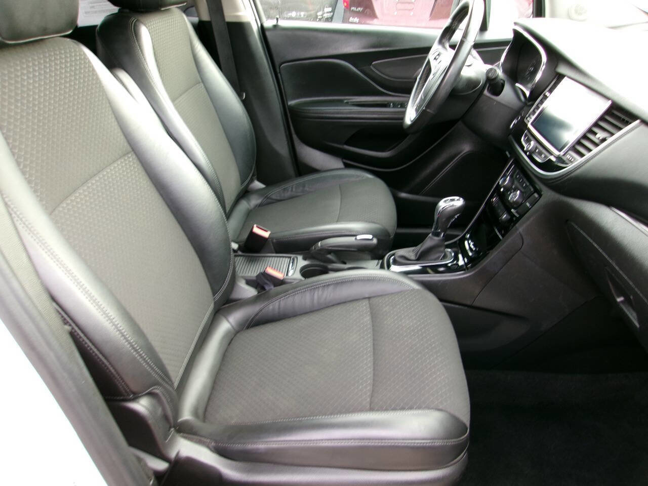 Used 2017 Buick Encore Preferred image 34