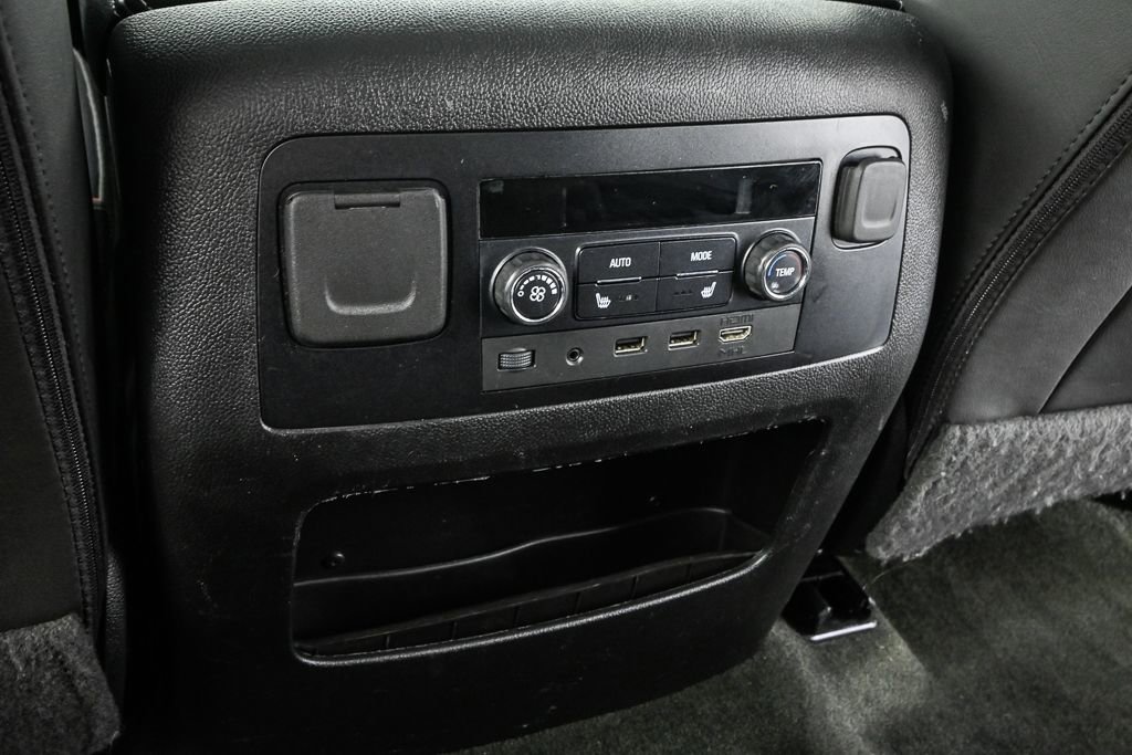Used 2018 GMC Yukon Denali w/ Denali Ultimate Package image 19