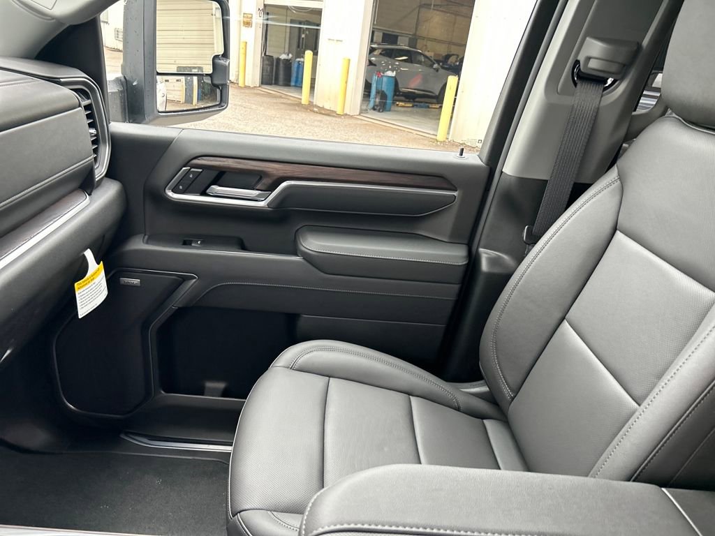 New 2026 GMC Sierra 2500 SLT w/ SLT Premium Package image 21