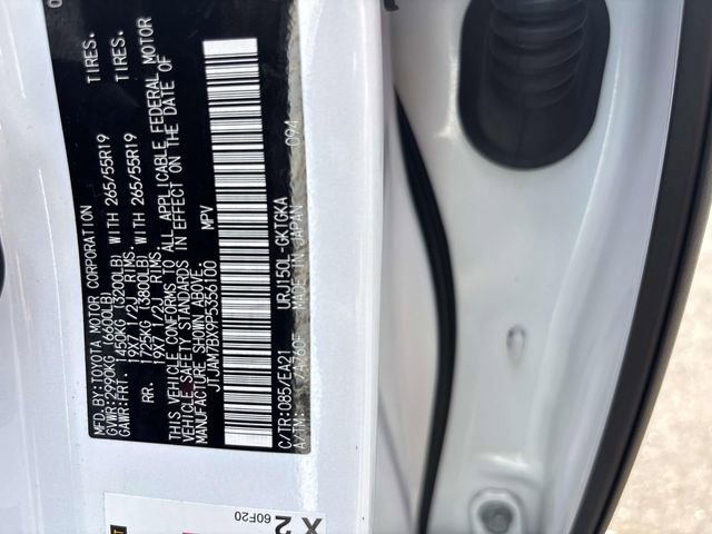 Used 2023 Lexus GX 460 Premium w/ Accessory Package image 31