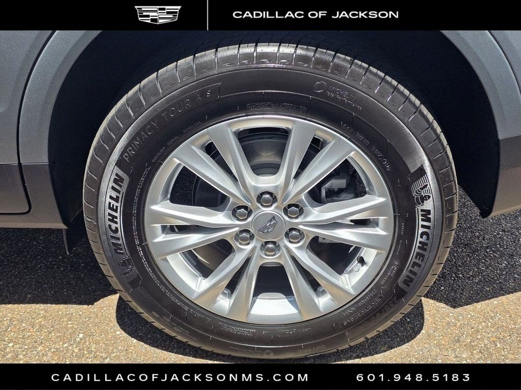New 2026 Cadillac XT5 Luxury w/ LPO, Floor Liner Package AWD/4WD image 25