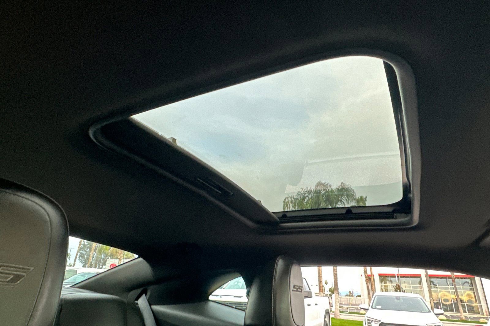 Used 2011 Chevrolet Camaro SS w/ RS Package image 17