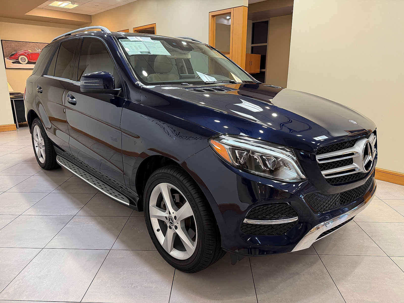 Used 2017 Mercedes-Benz GLE 350 image 2