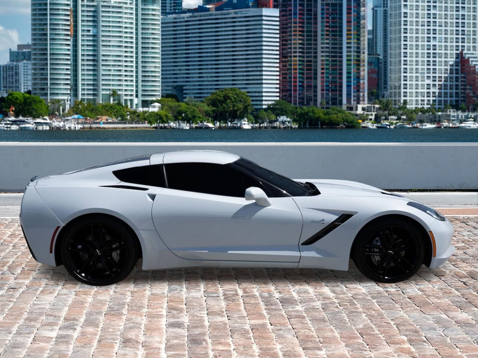 Used 2019 Chevrolet Corvette Stingray Coupe w/ 1LT image 4